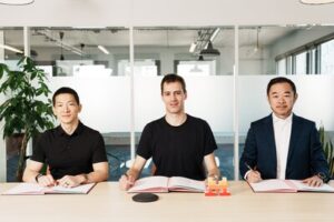 Read more about the article G42 and Mistral AI unite to construct next-gen AI platforms and infrastructures